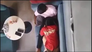 Quay lén người tình mút liếm cho em gái nơi công cộng