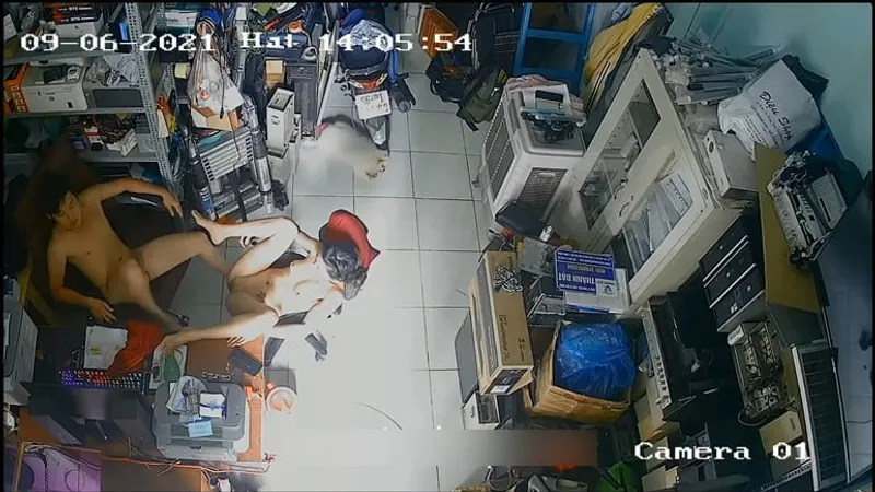 Vợ yêu chồng yêu quan hệ nhau trong của chuối máy tính